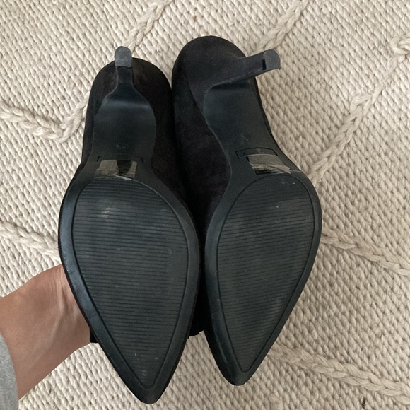 Elegant black suede stillettos - Picture 2 of 5